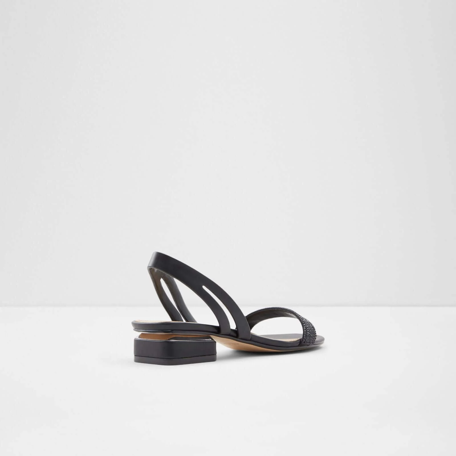 Adreilla - Image 3