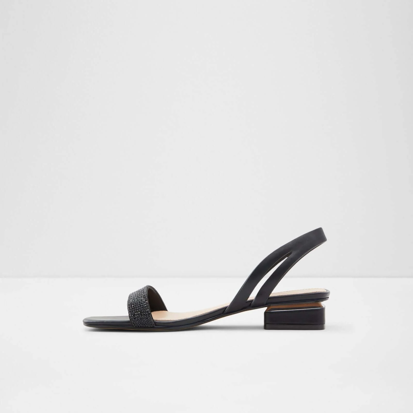 Adreilla - Image 4