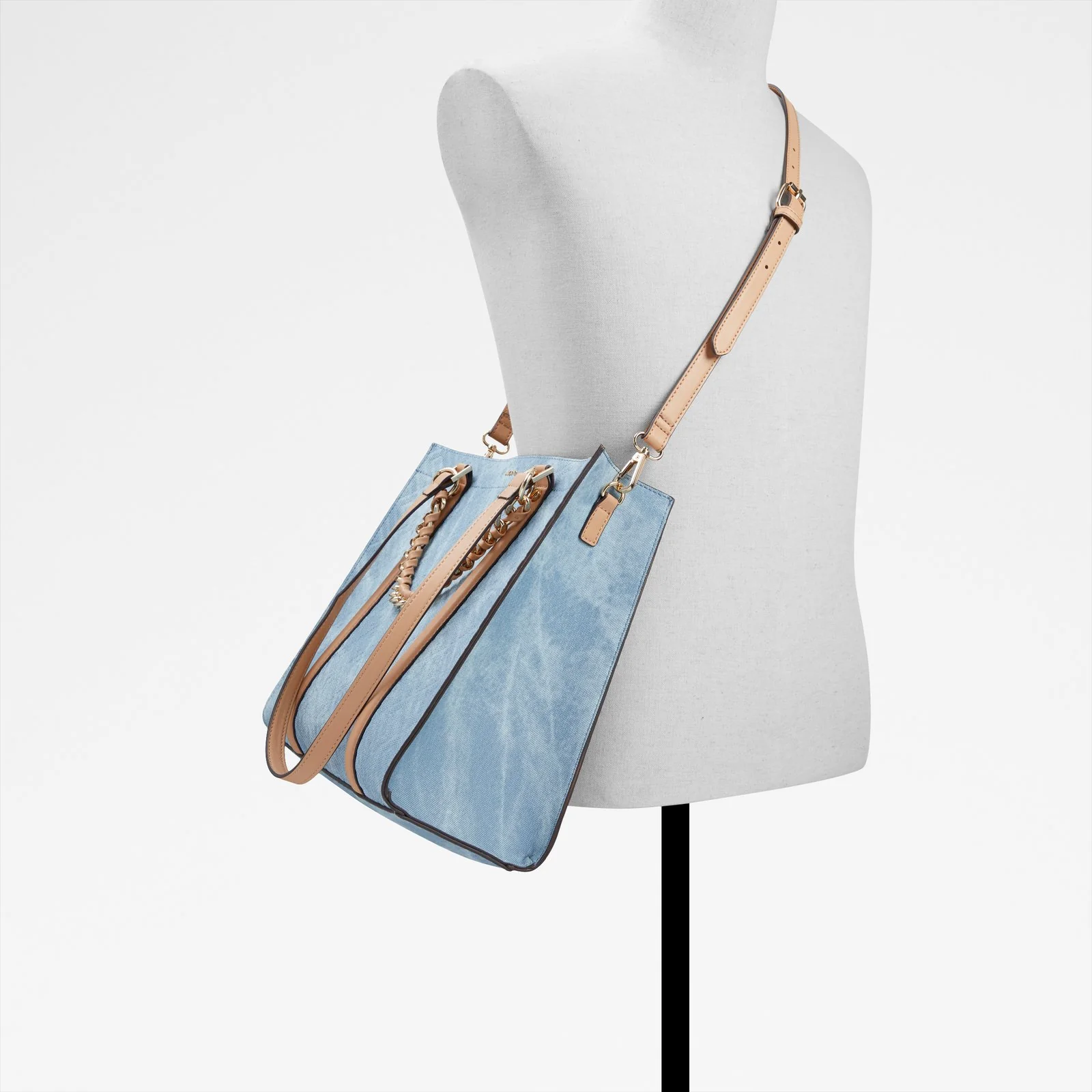 Ameli - Image 6