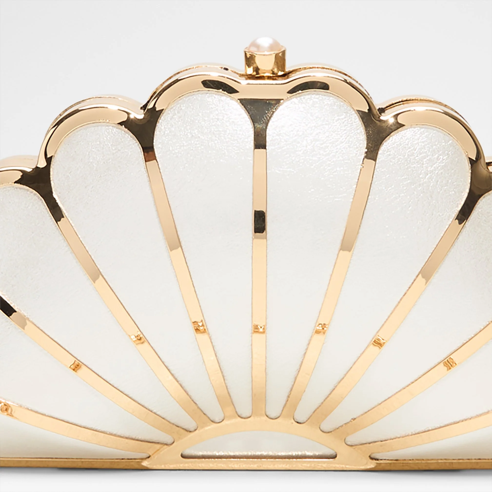 Arielclutch - Image 6