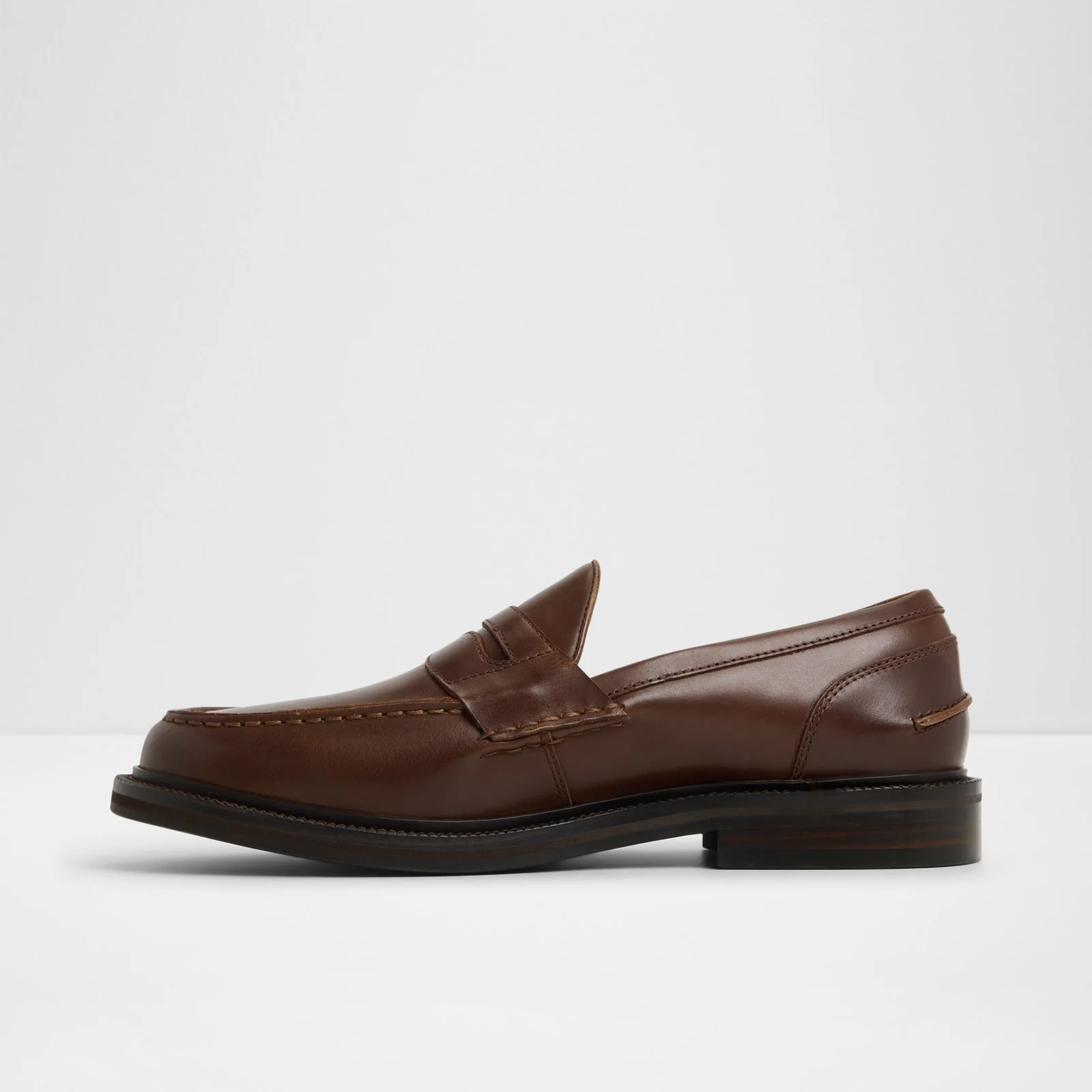 Buckley - Image 4