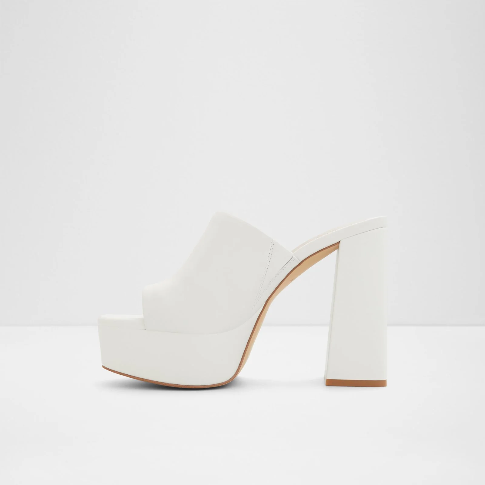 Cassey - Image 4