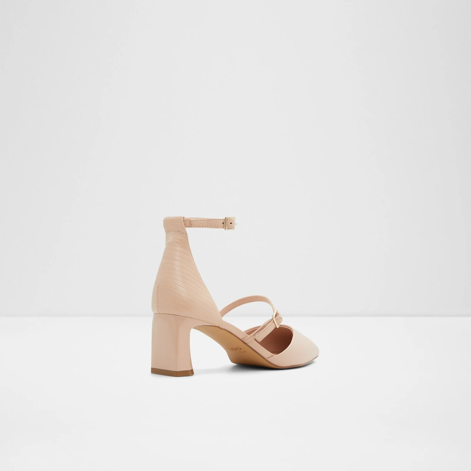 Collette - Image 3