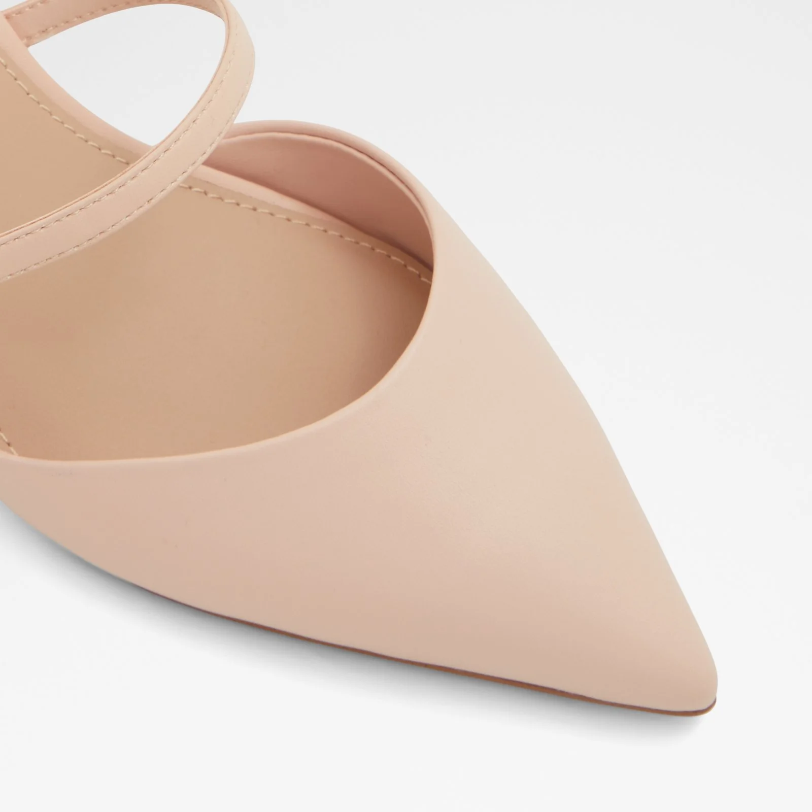 Collette - Image 6