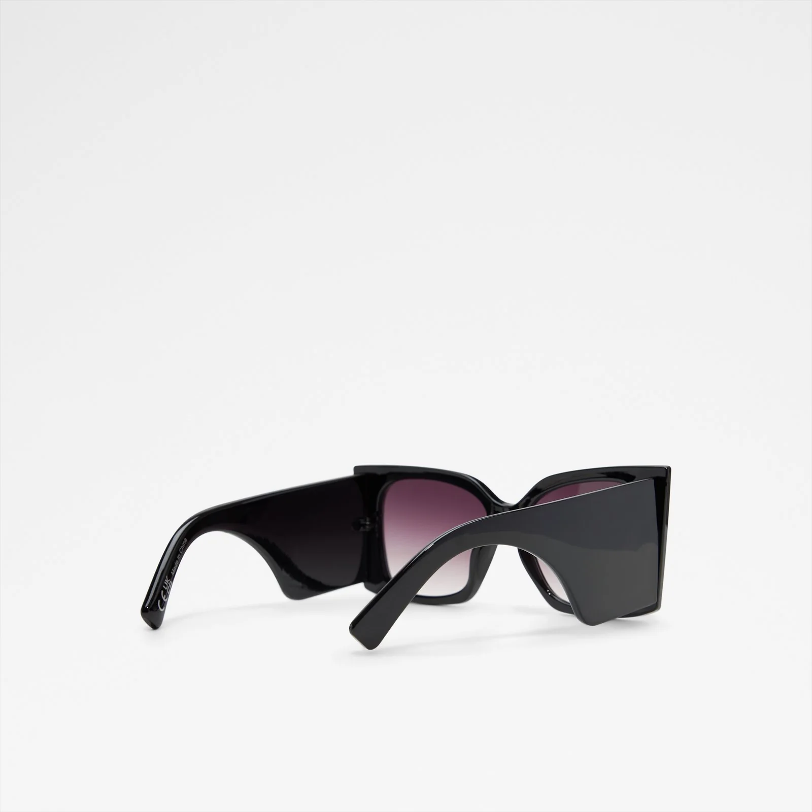 Corrine - Image 4