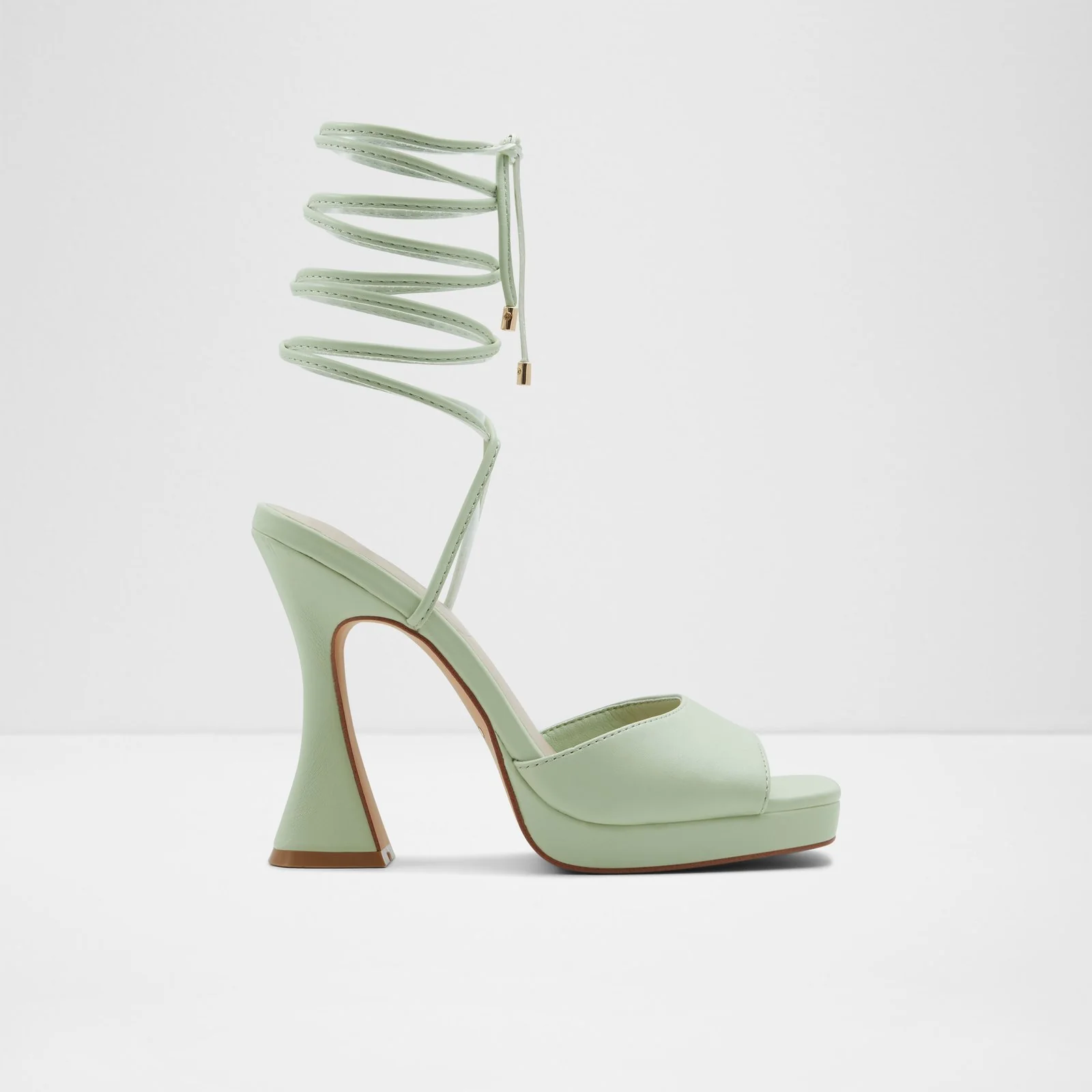 Daphnee - Image 2
