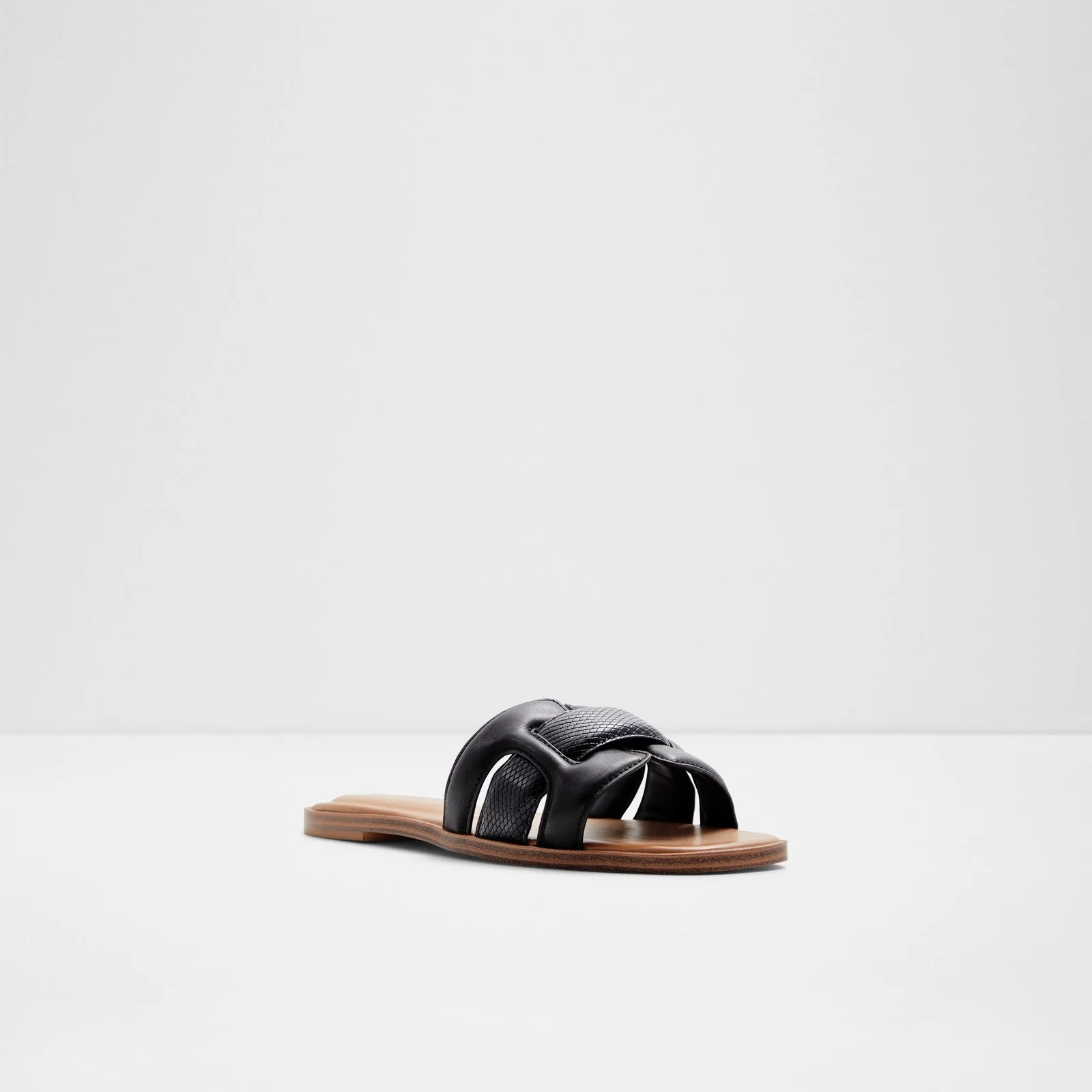 Elenaa - Image 6