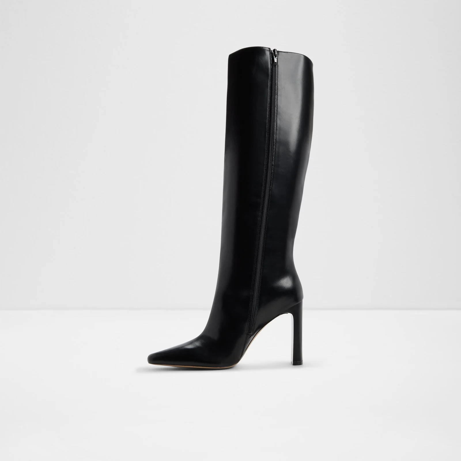 Elyne - Image 4
