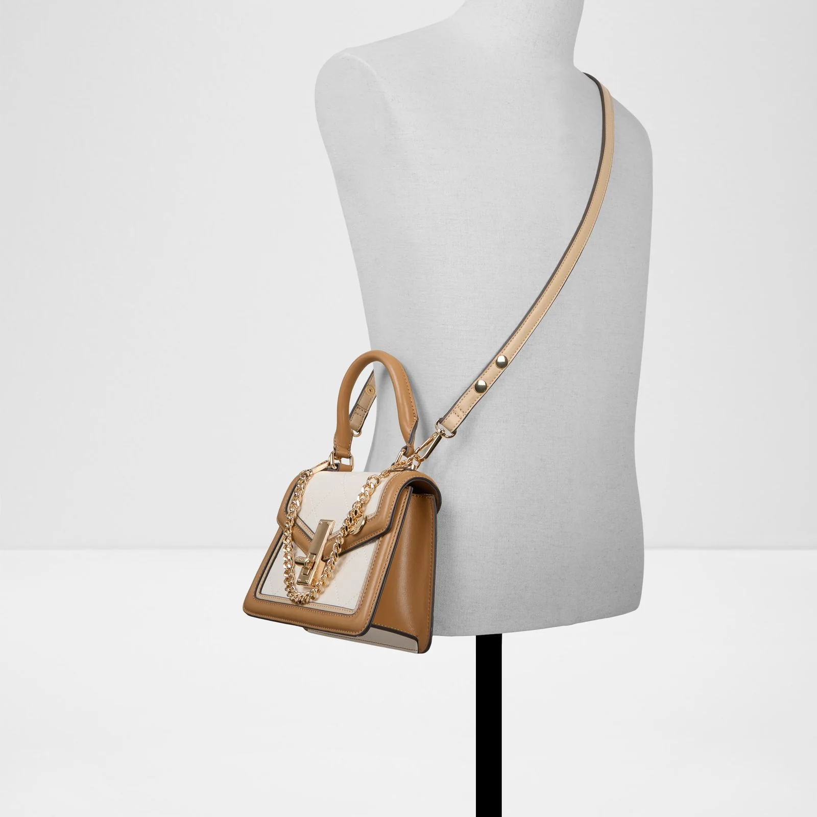 Emaline - Image 5