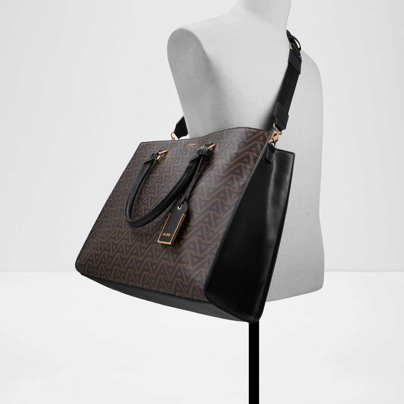 Emylia - Image 5
