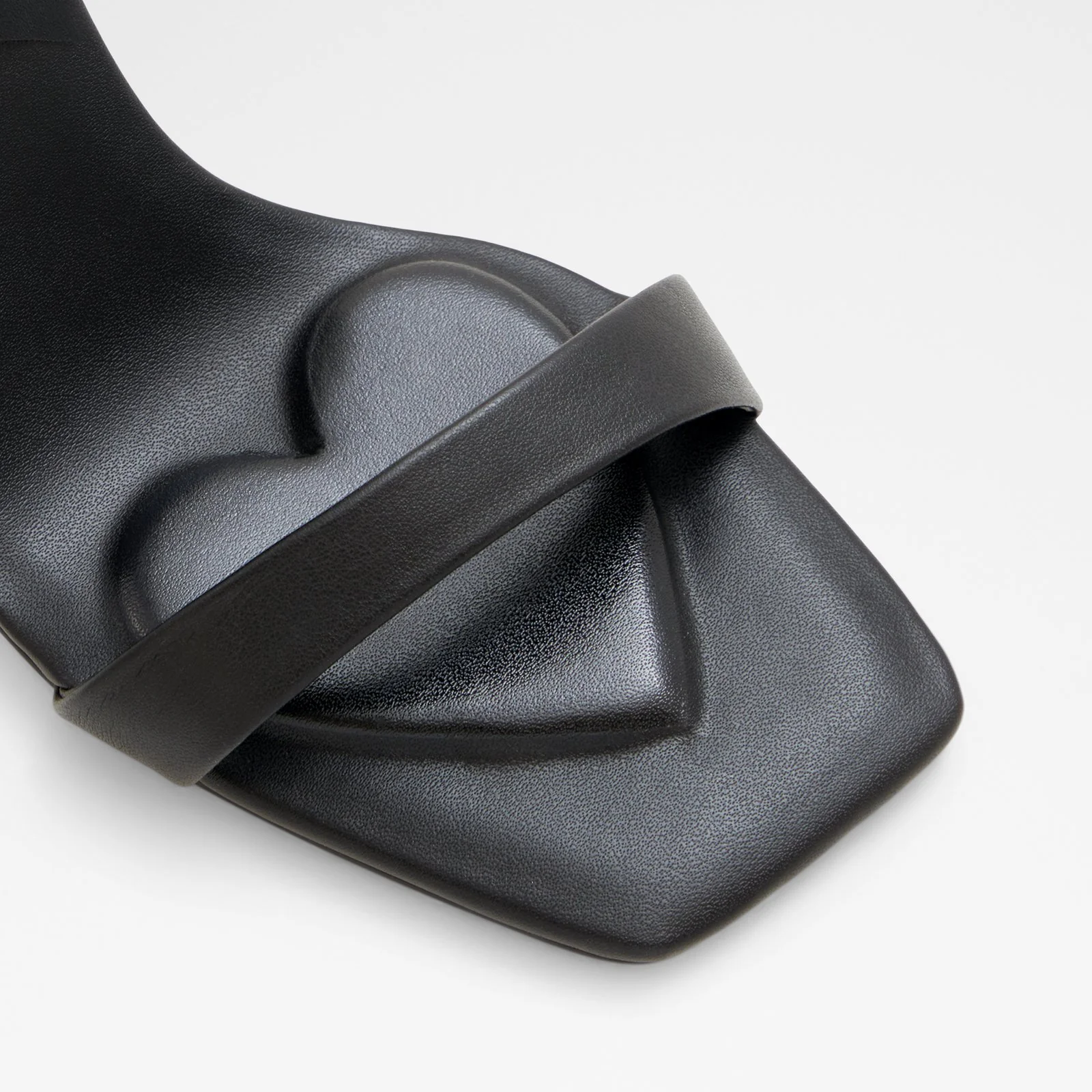 Lovethrone - Image 6