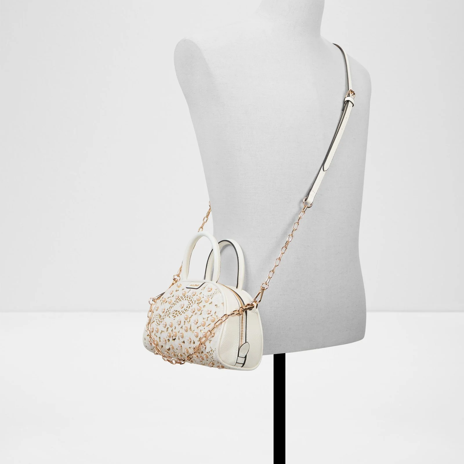 Michellie - Image 5