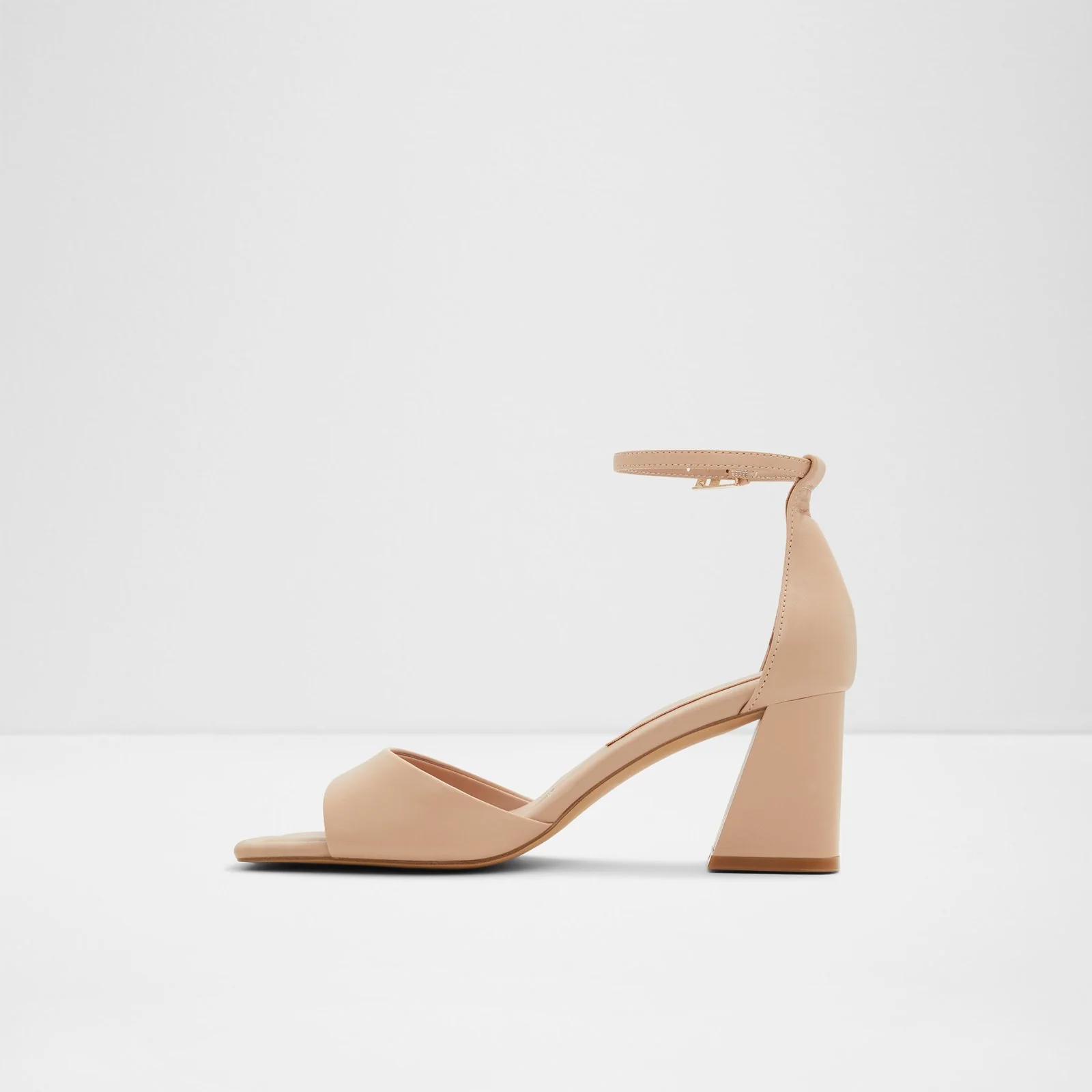 Safdie - Image 4
