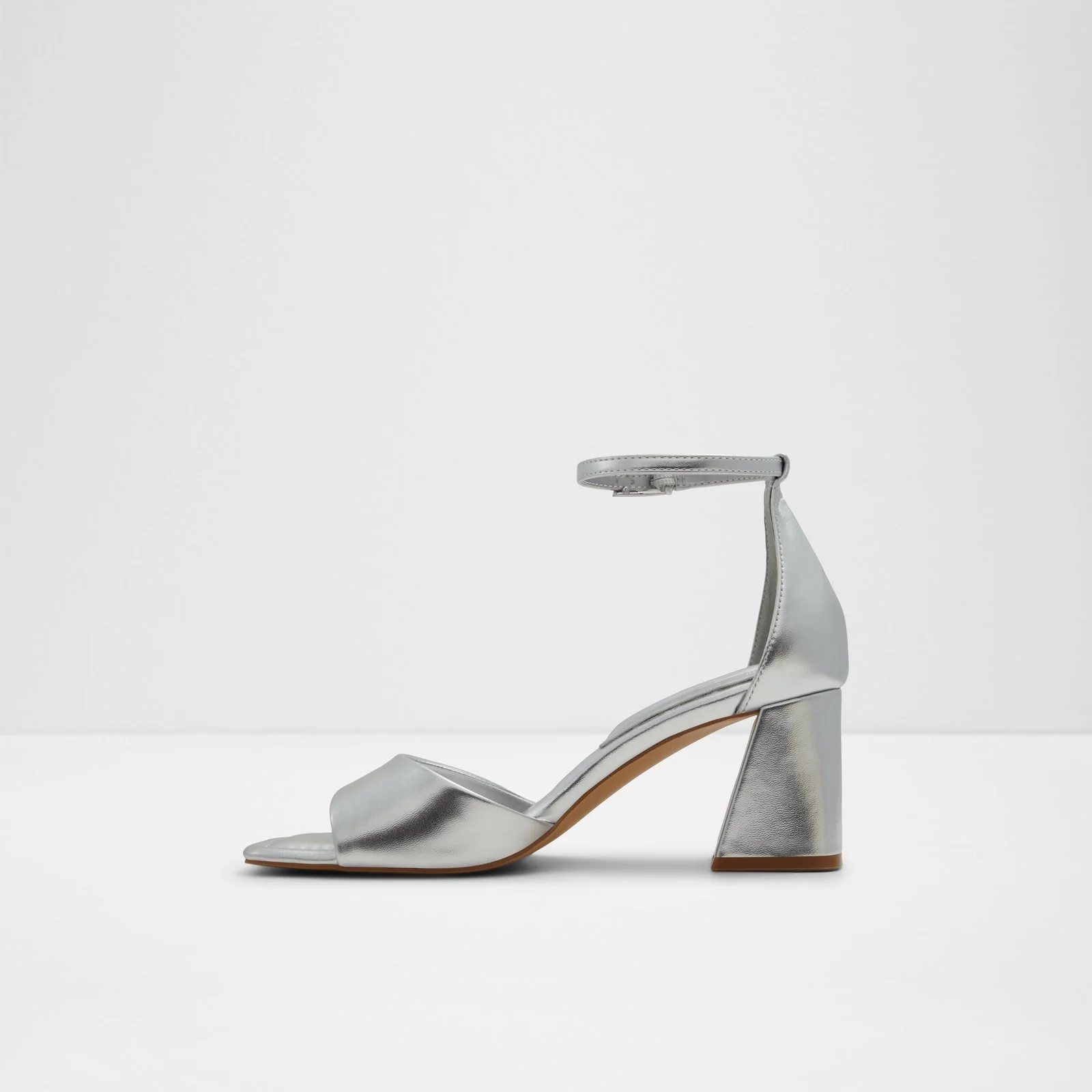 Safdie - Image 4