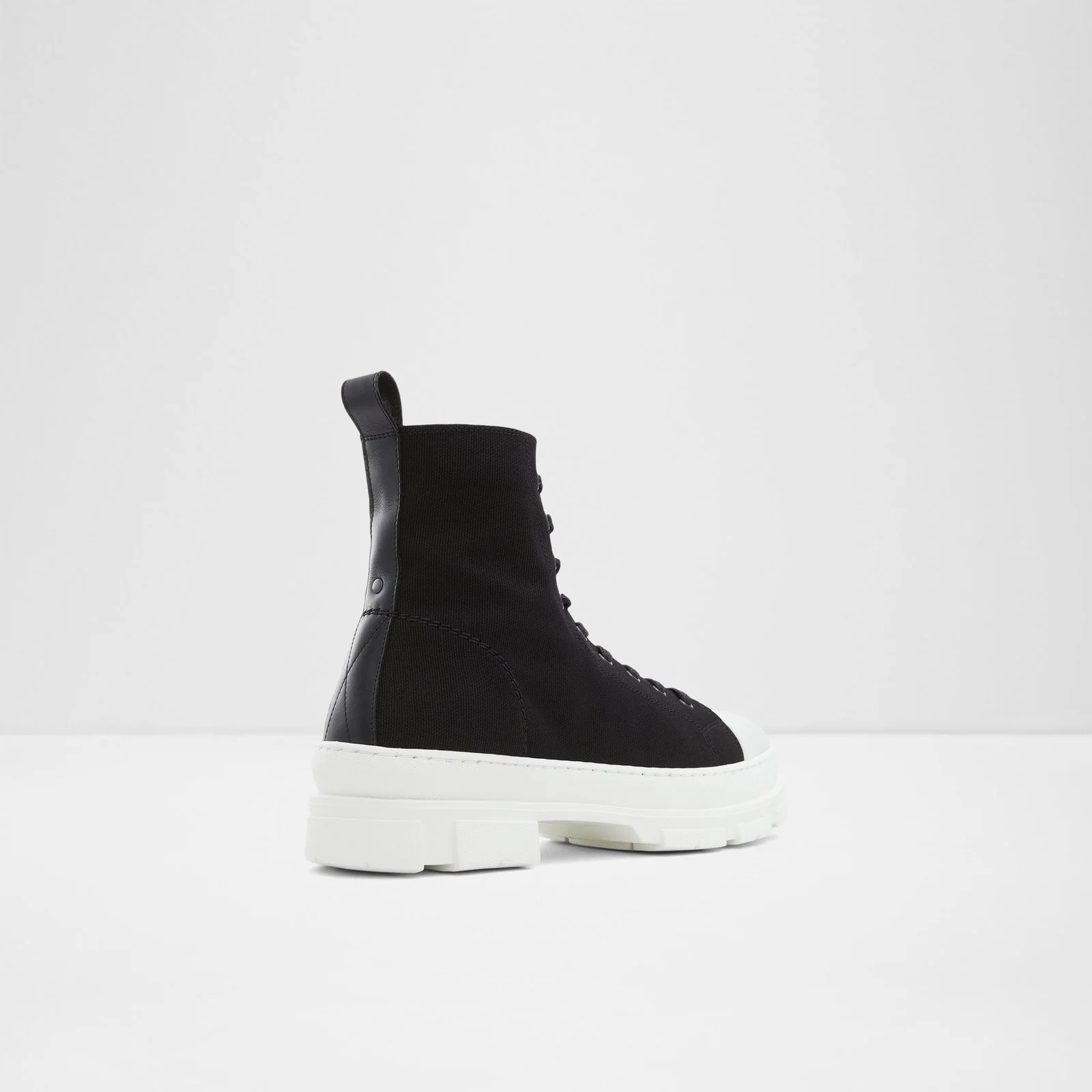 clubb - Image 4