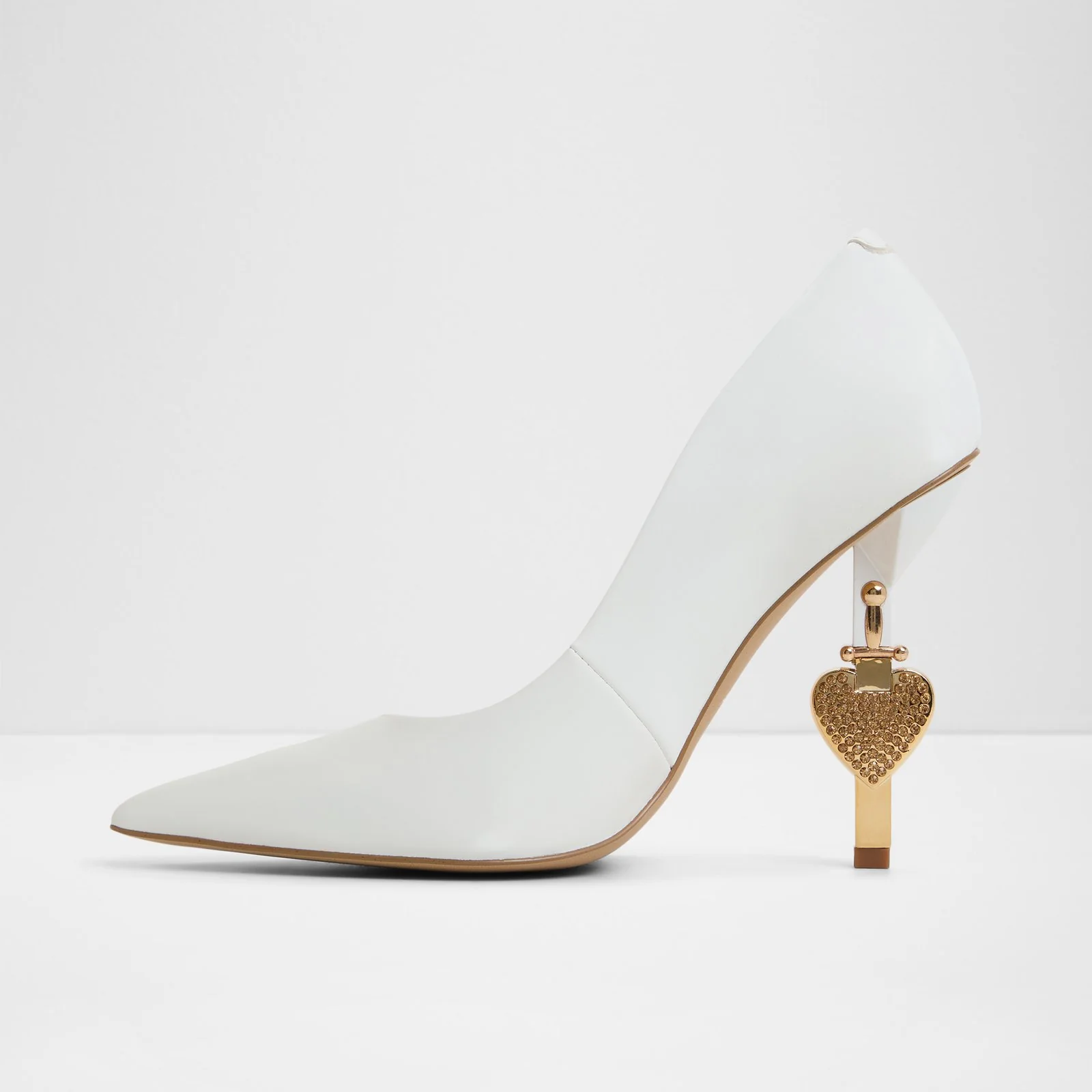 Snowwhiteheel - Image 4