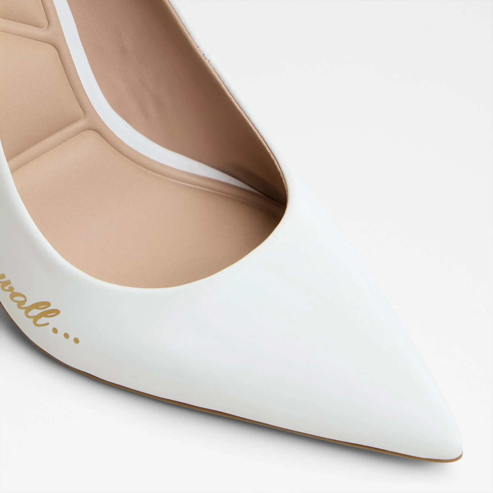 Snowwhiteheel - Image 6