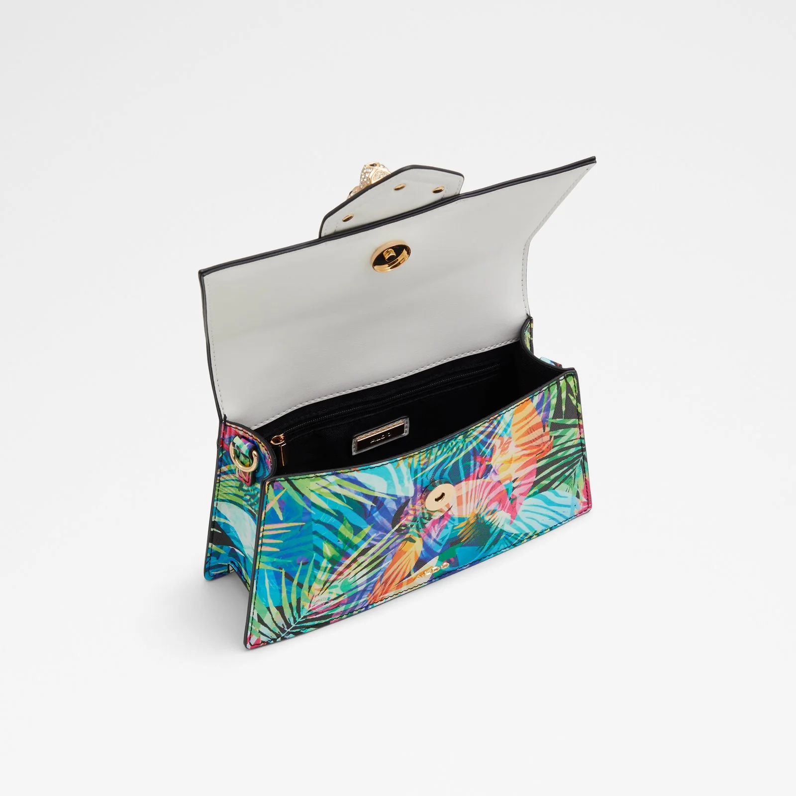 Theana - Image 4