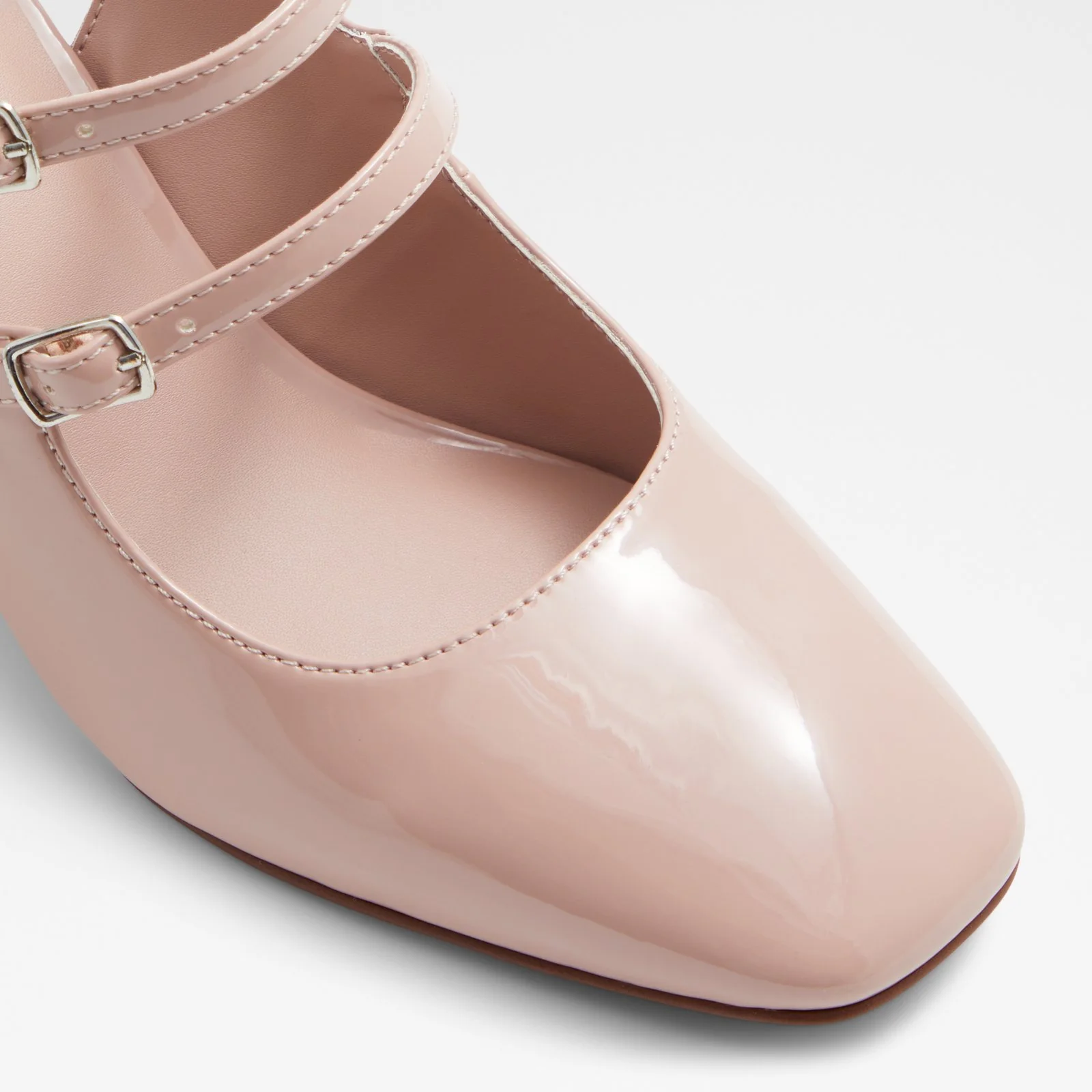 Vivianne - Image 6