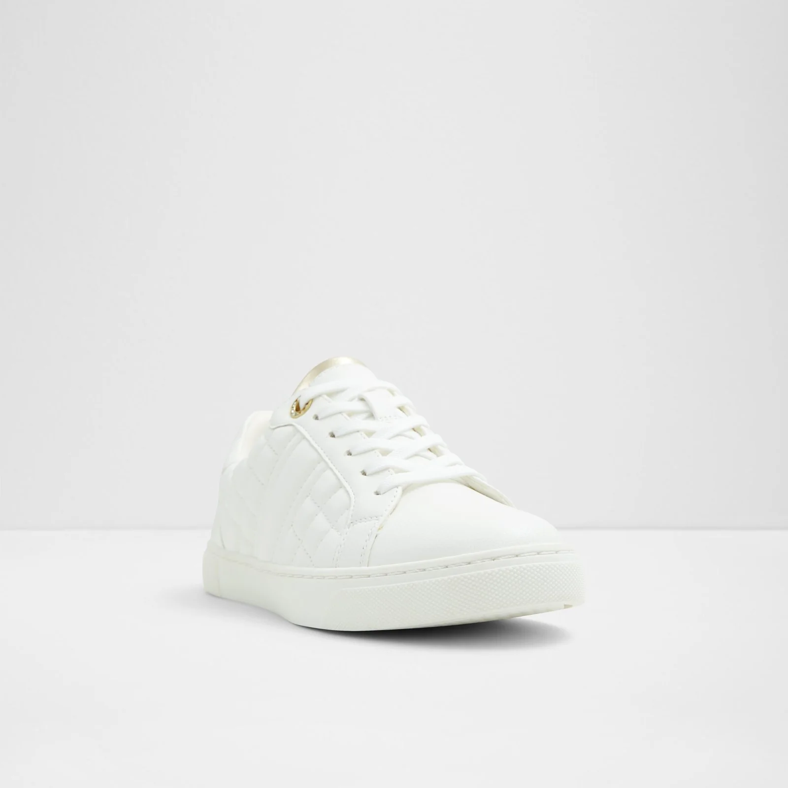 Vivien - Image 5