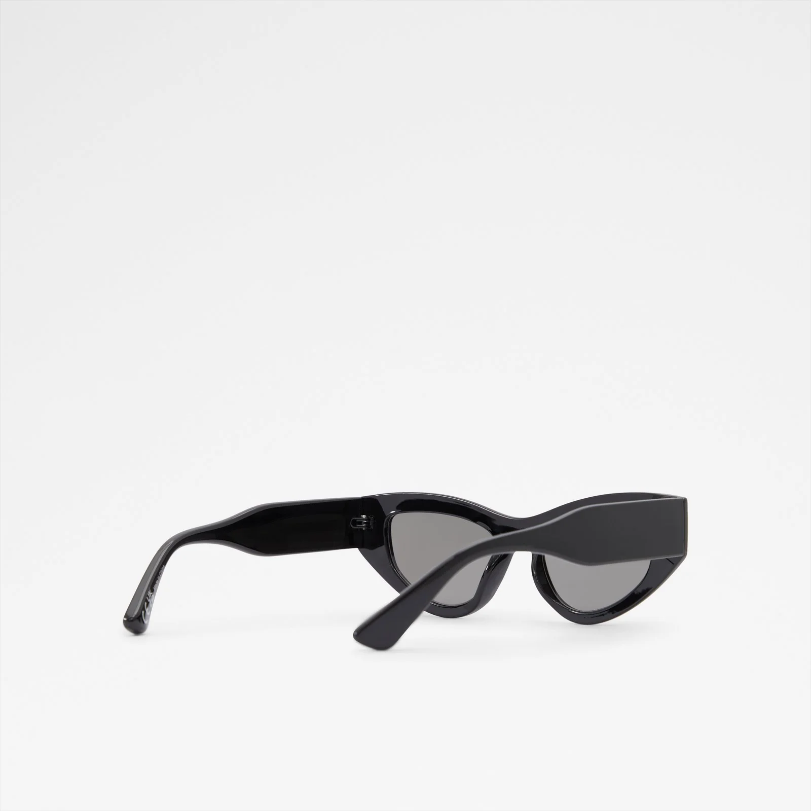 Zaron - Image 4